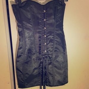 Black satin corset tie up dress 🌚